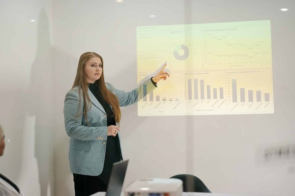 Quelles méthodes innovantes pour enseigner le leadership dans les programmes de MBA?