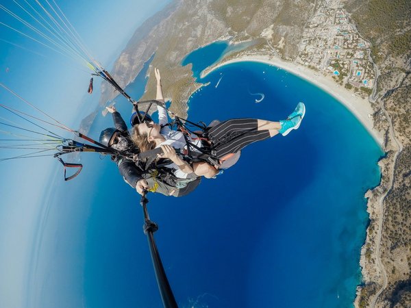 Organisez un evjf inoubliable à annecy avec des baptêmes de l'air